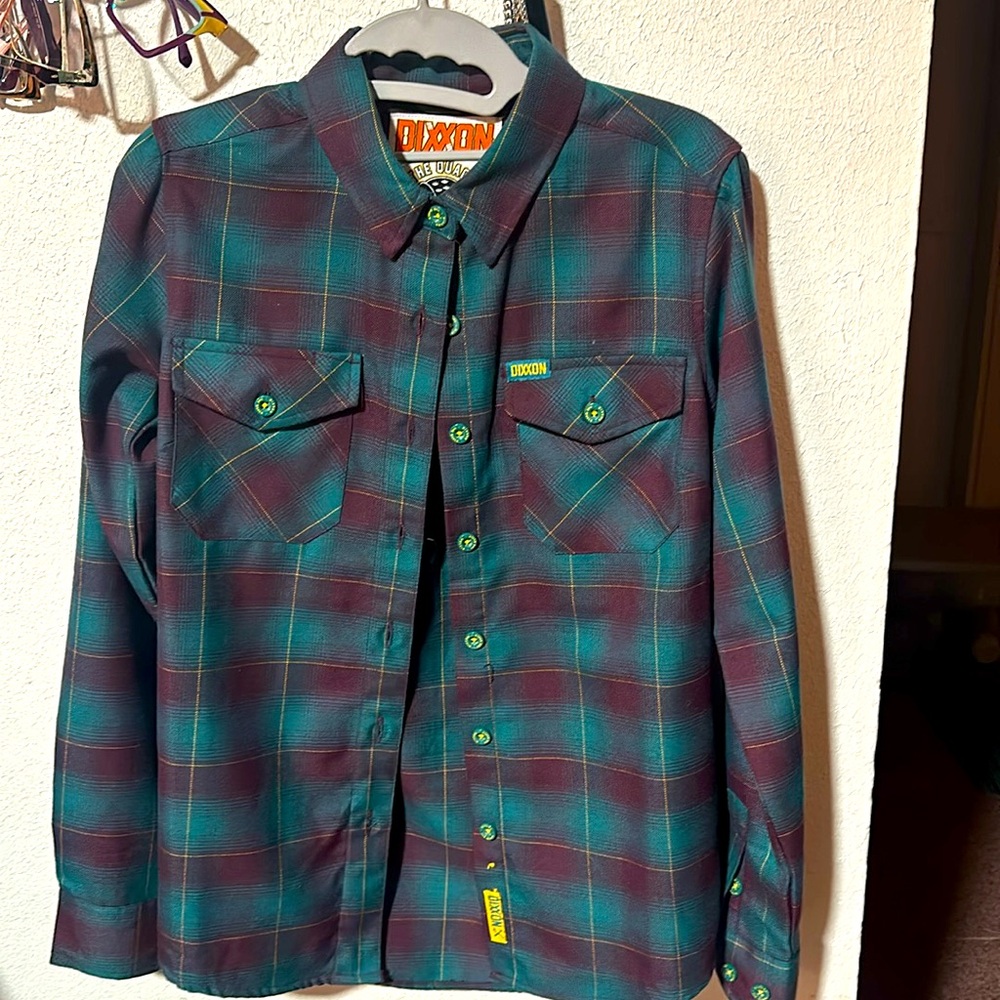DIXXON Flannel Co “THE QUACK”
Women’s SMALL, new without tags